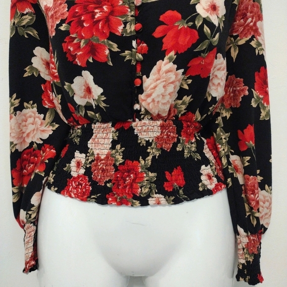 AEO - Floral Long Sleeves Smocked Button Down Blouse - Picture 4 of 13